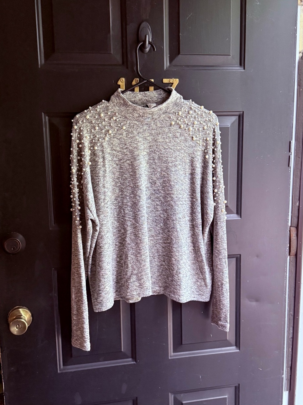 Sweaters - Picture 2 of 3